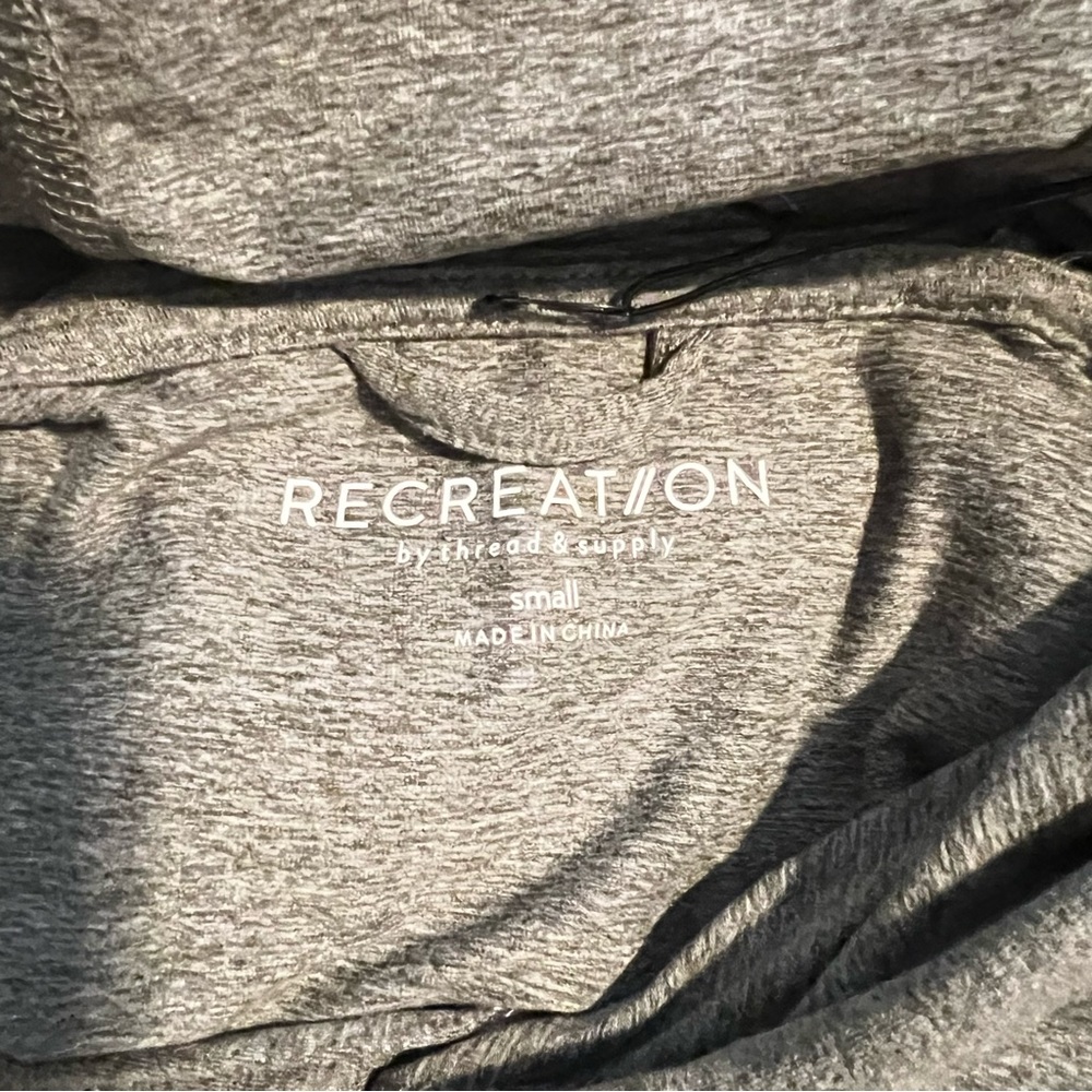 THREAD &‎ SUPPLY Panama Hoodie - Picture 9 of 10